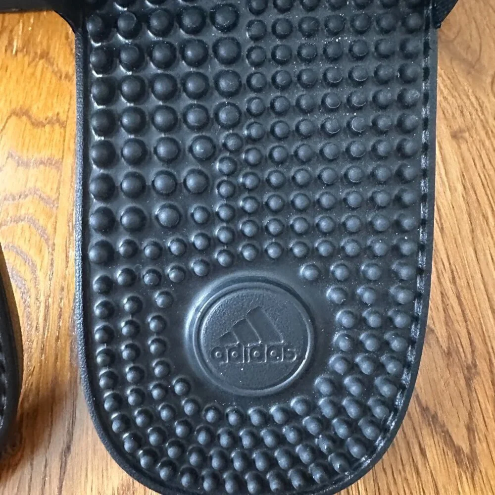 ADDIDAS ADISSAGE MEN'S SLIDES - CORE BLACK / CLOUD WHITE, US MEN 11/12